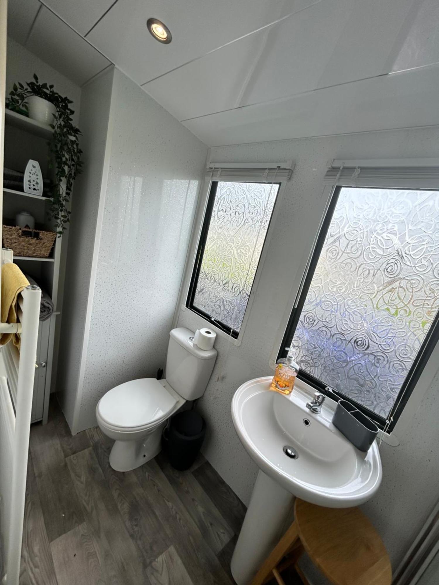 Hotel Wigbay Loch View 28 à Kirkcolm Extérieur photo